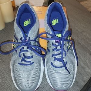 New Balance Women's W450gv3: size 11